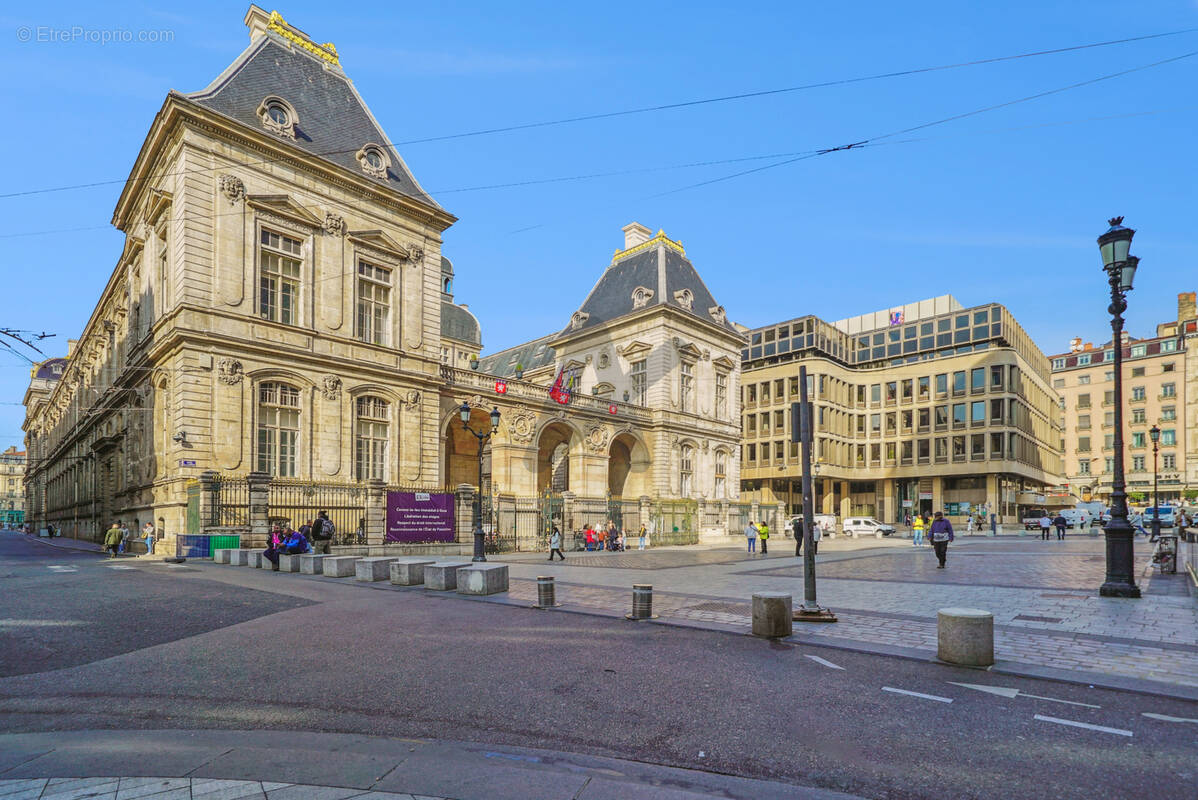 Appartement à LYON-1E