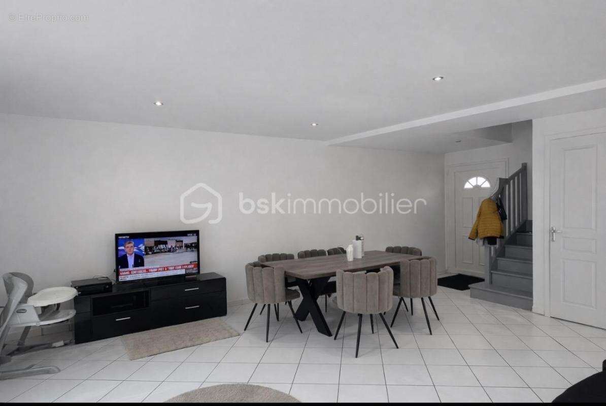 Maison à LIMEIL-BREVANNES