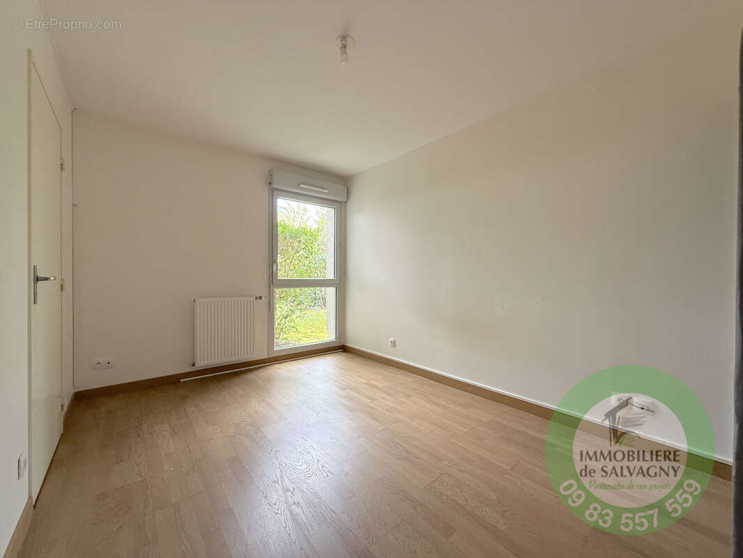Appartement à LENTILLY
