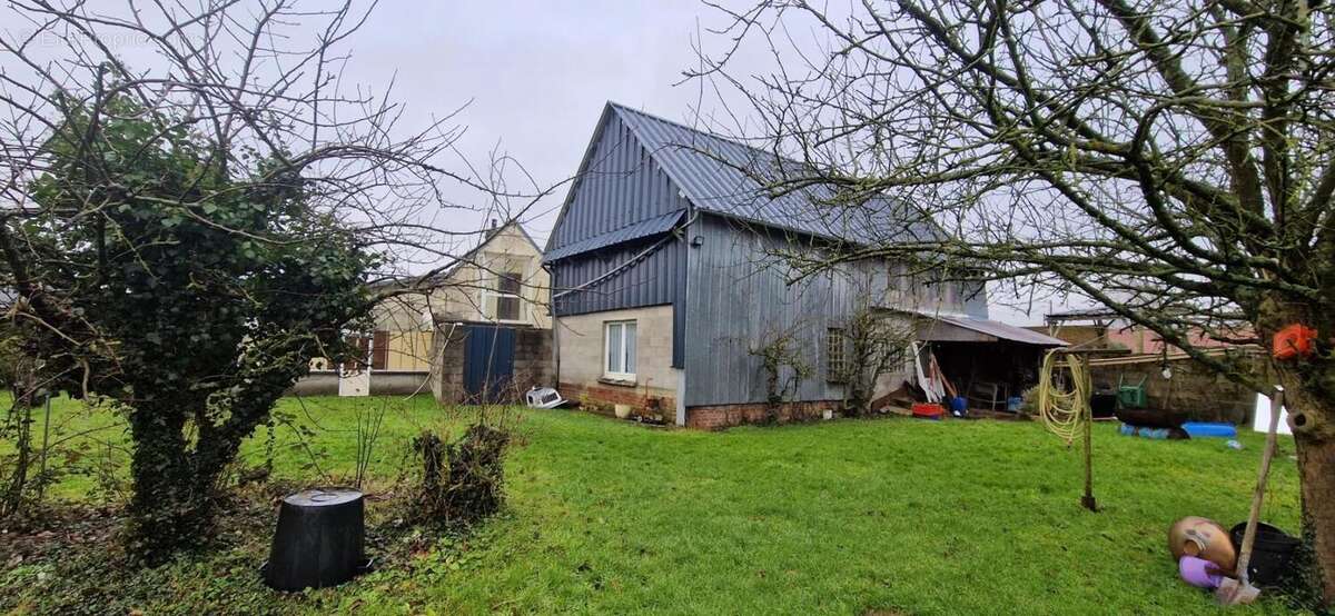 Maison à FEUQUIERES