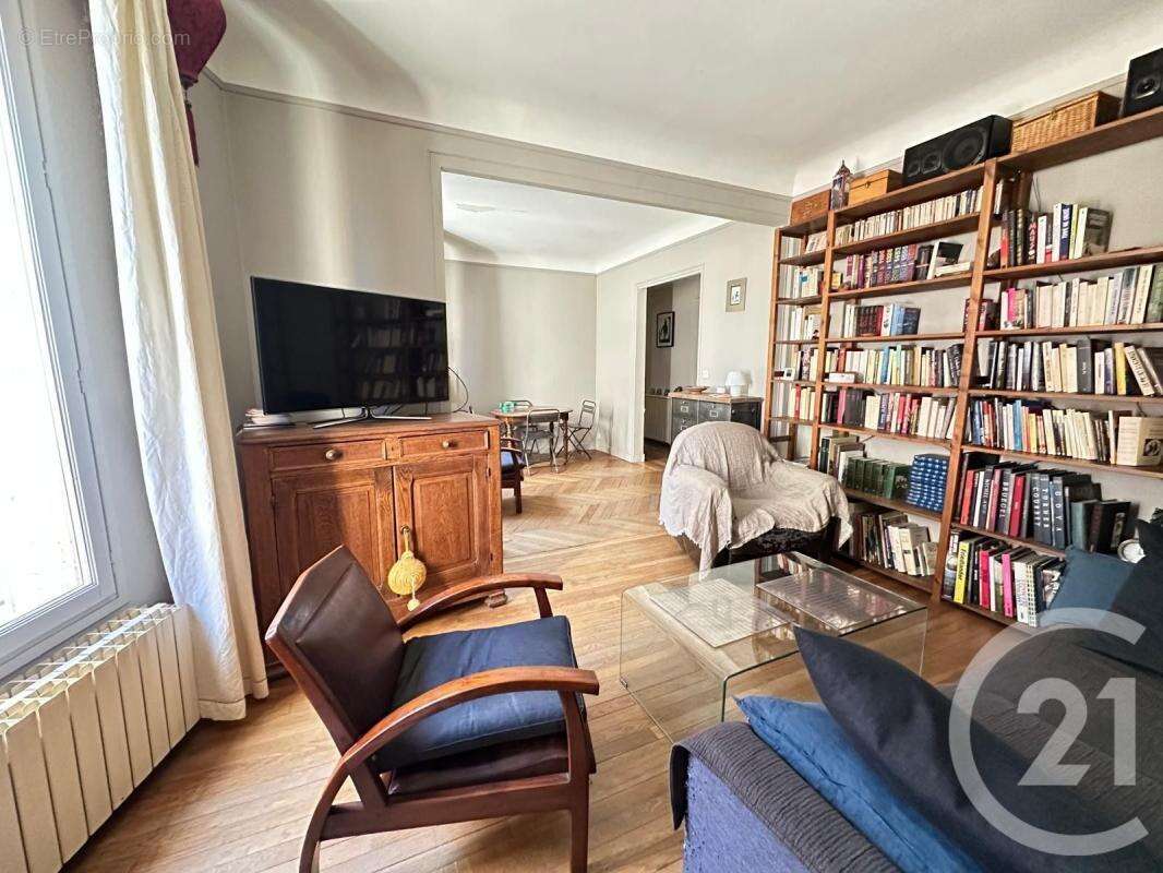 Appartement à FONTENAY-SOUS-BOIS