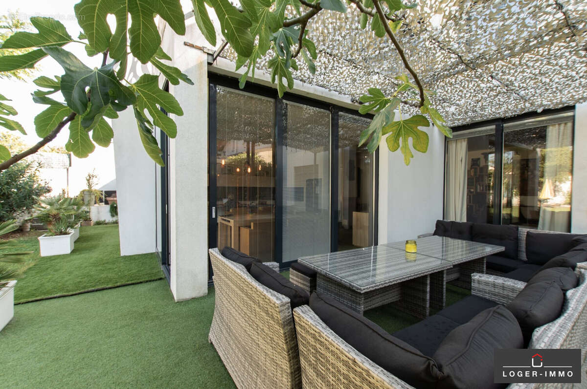 Maison à SAINT-MAUR-DES-FOSSES