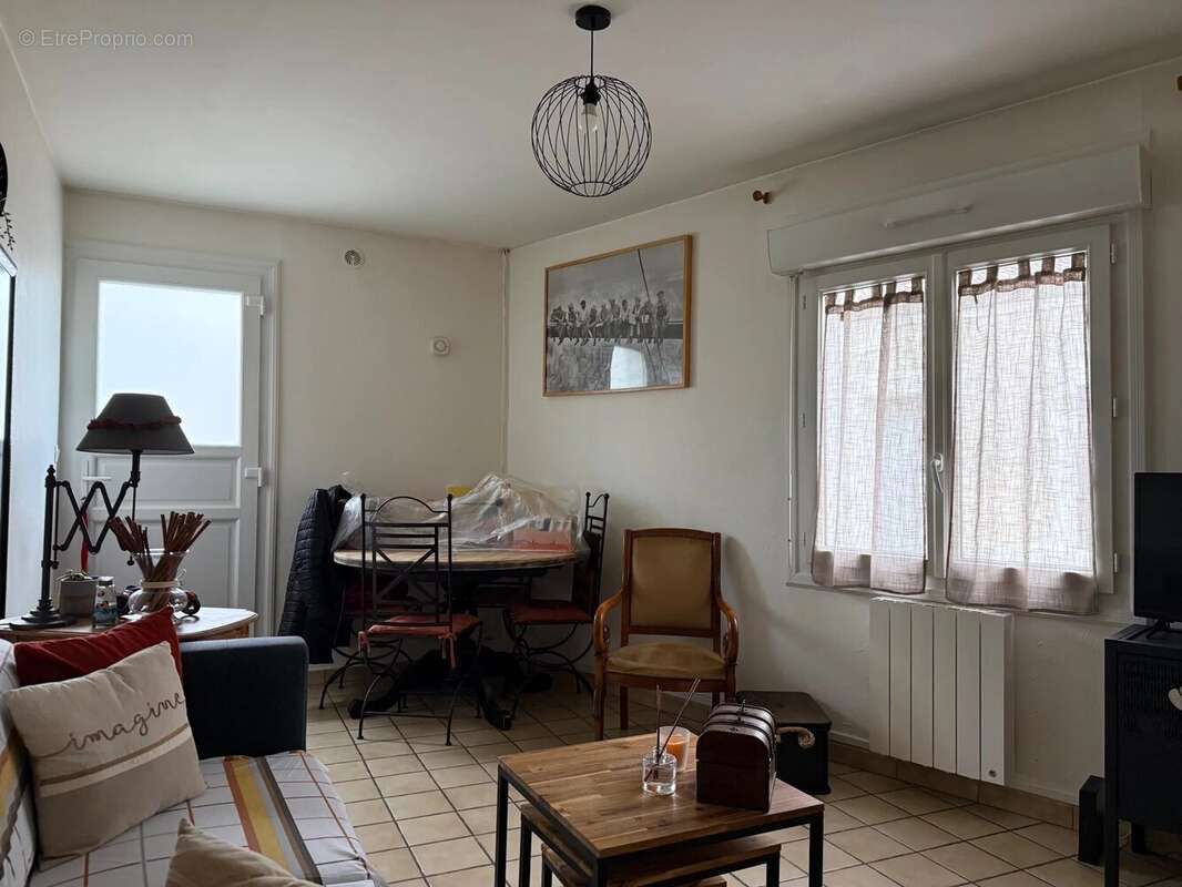 Maison à SAINTES