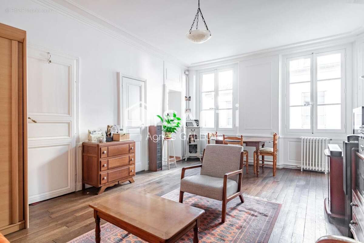 Photo 4 - Appartement à VERSAILLES