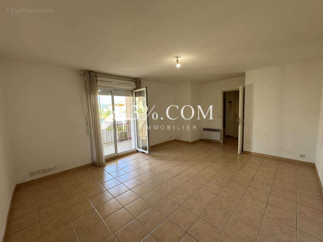 Appartement à SAINT-PRIVAT-DES-VIEUX