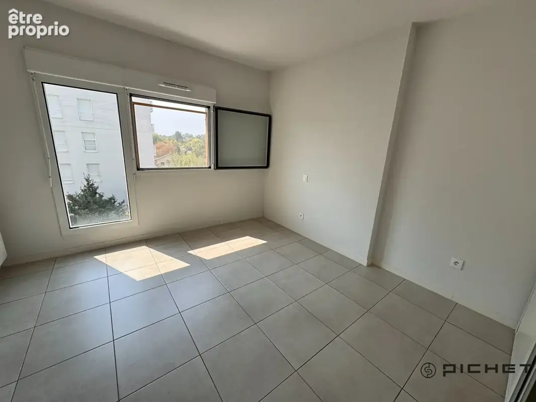 Appartement de type 3 avec 2 places de parking sécurisées - photo 8