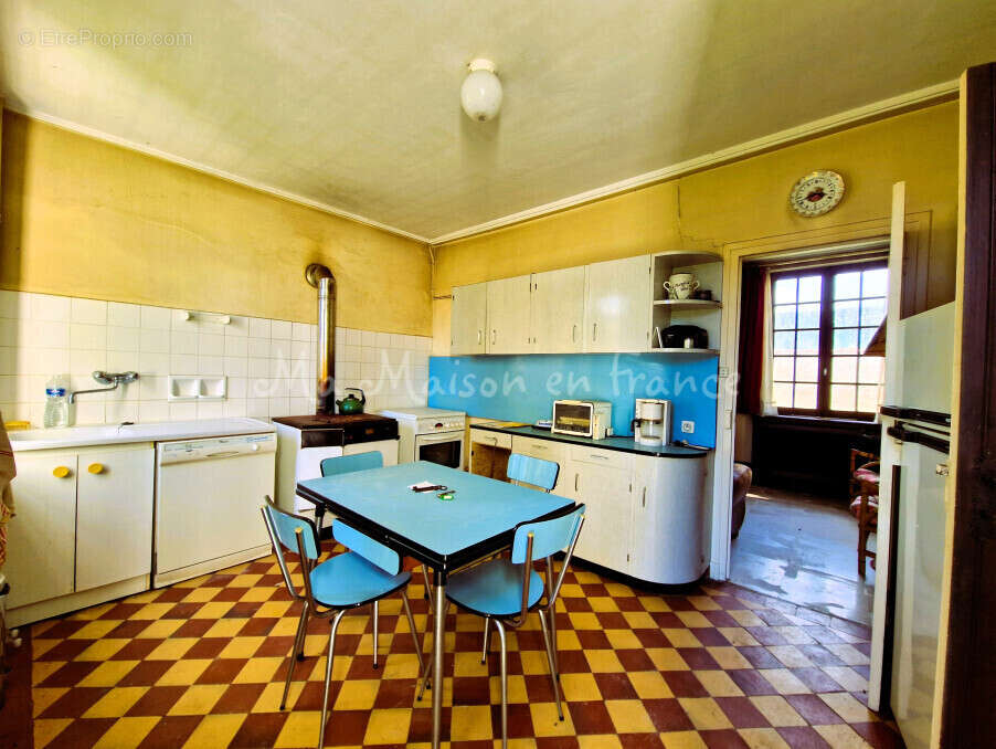 Maison à SAINT-POURCAIN-SUR-SIOULE