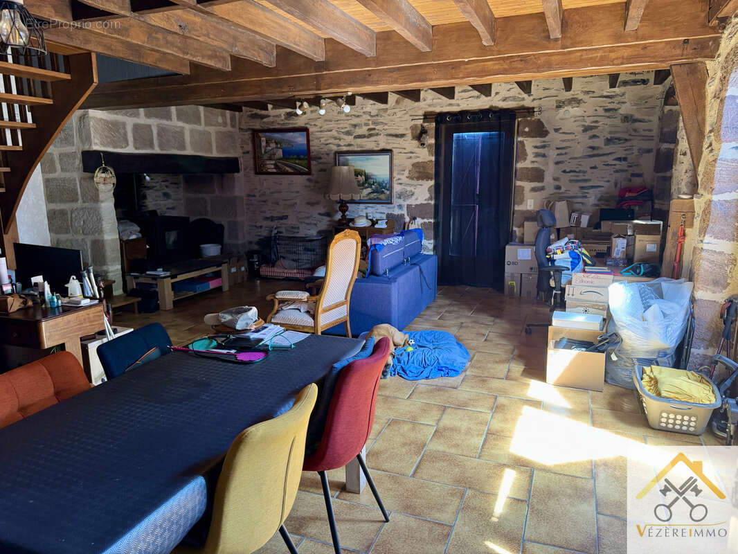 Maison à SAINT-VIANCE