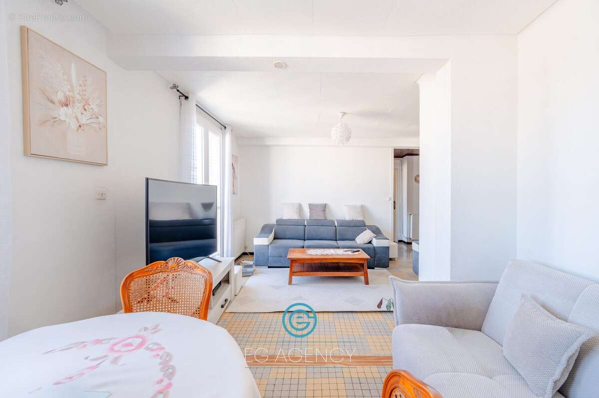Appartement à MARSEILLE-14E