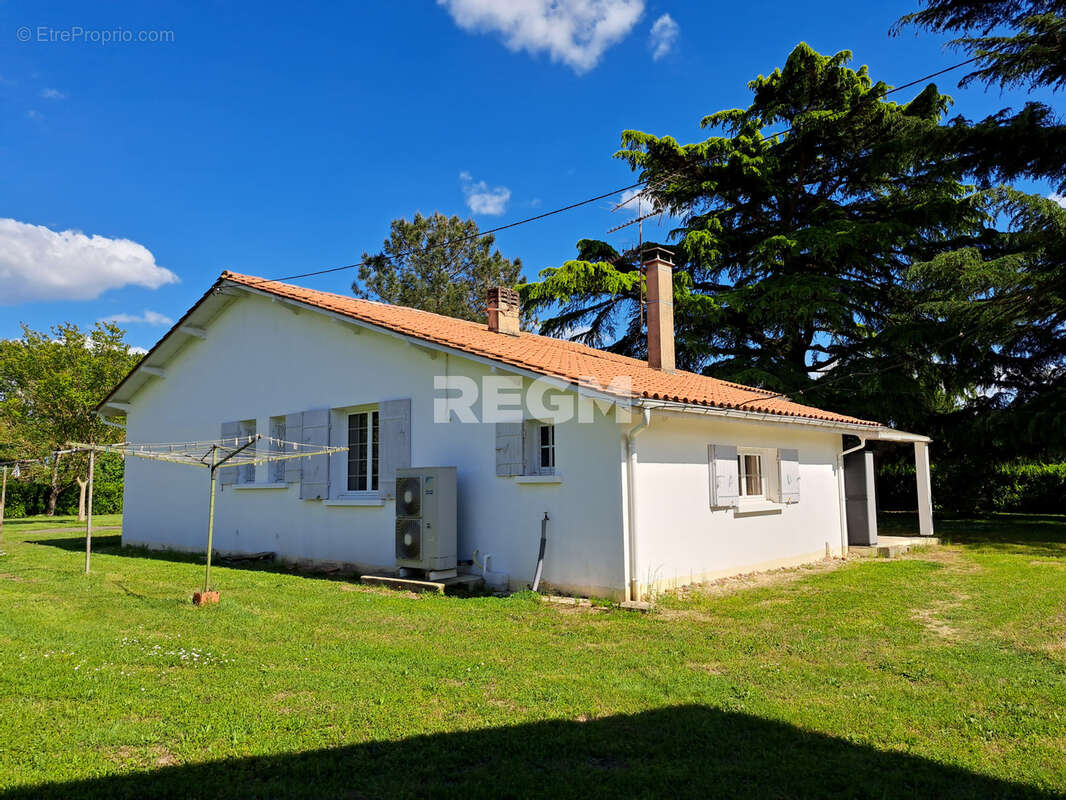 Maison à SAINT-PIERRE-D'EYRAUD