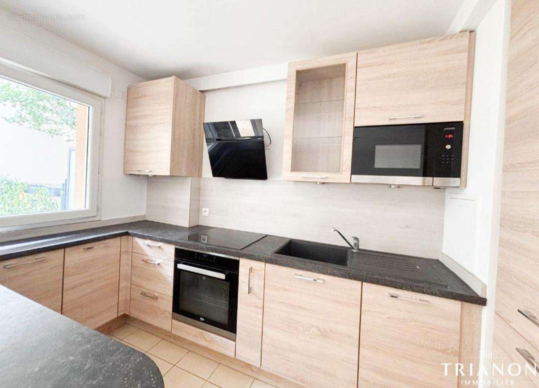 Le mesnil le roi - appartement avec terrasse et jardinet - photo 4