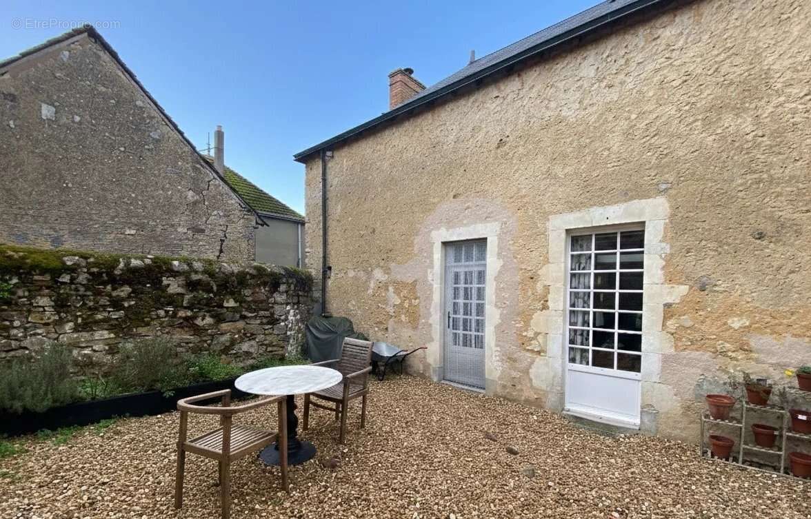 Maison à SABLE-SUR-SARTHE