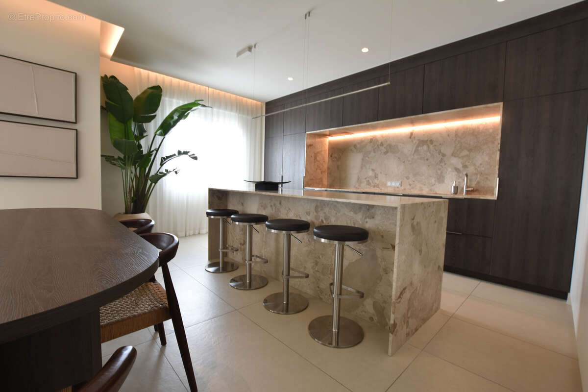 Appartement 95m2 Cœur de Saint-Raphaël - photo 8
