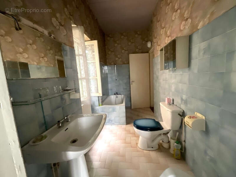 En exclusivité  Maison à vendre 9 pièces LABRUGUIERE (81) - photo 5