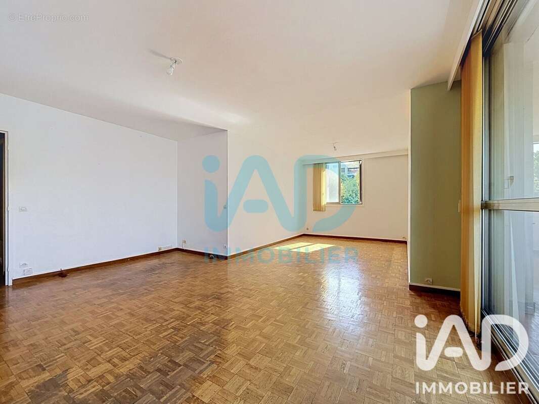 Photo 3 - Appartement à MARSEILLE-9E