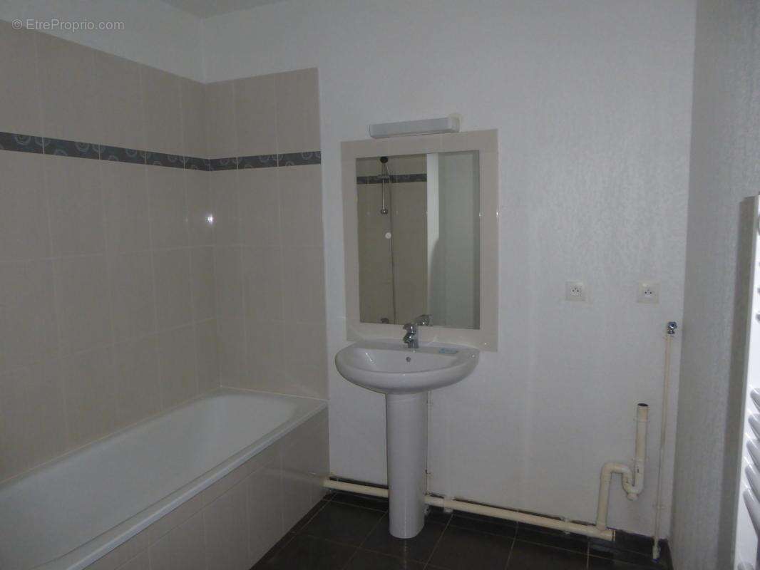 Appartement à CADAUJAC