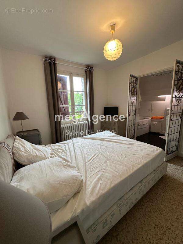 Maison à PONT-SUR-YONNE