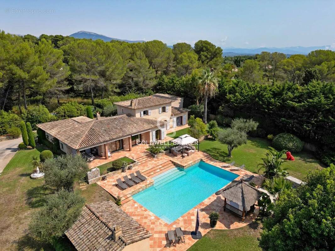 Maison à MOUGINS