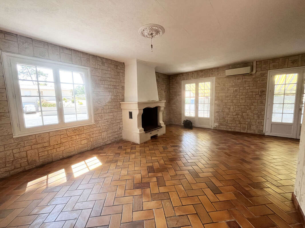 Maison à LA TREMBLADE