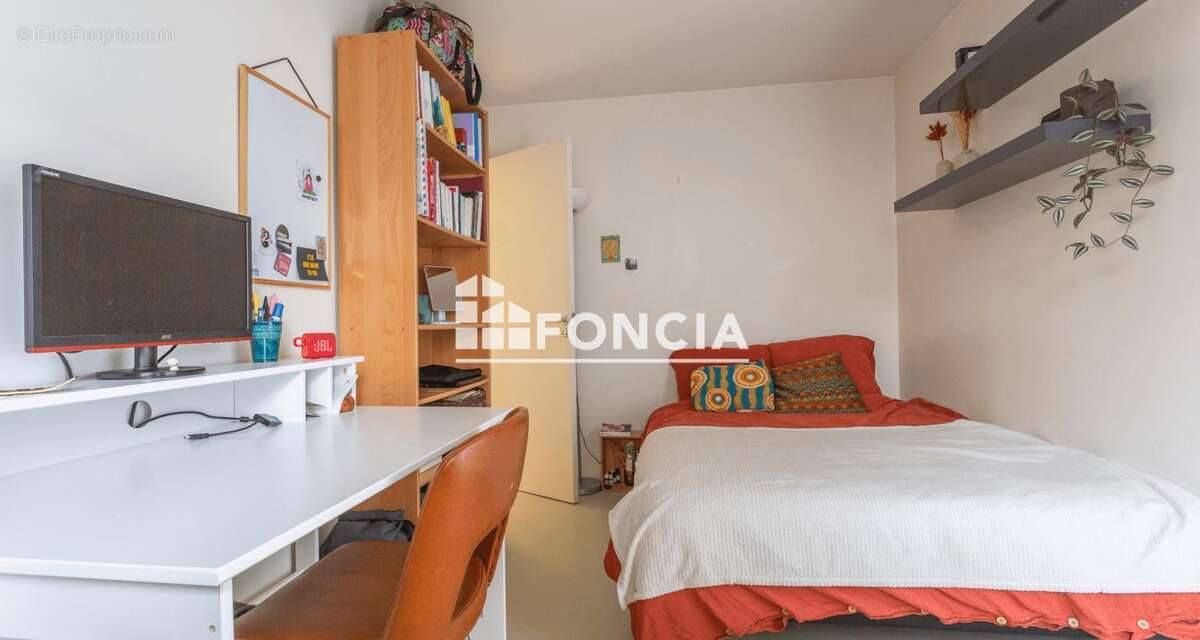 Maison à L&#039;HAY-LES-ROSES