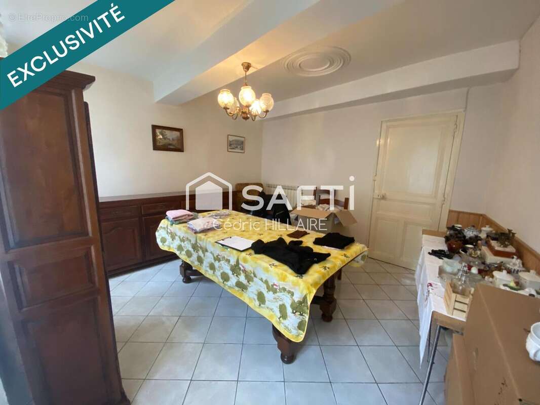 Maison 260 m² à Talairan  - photo 4