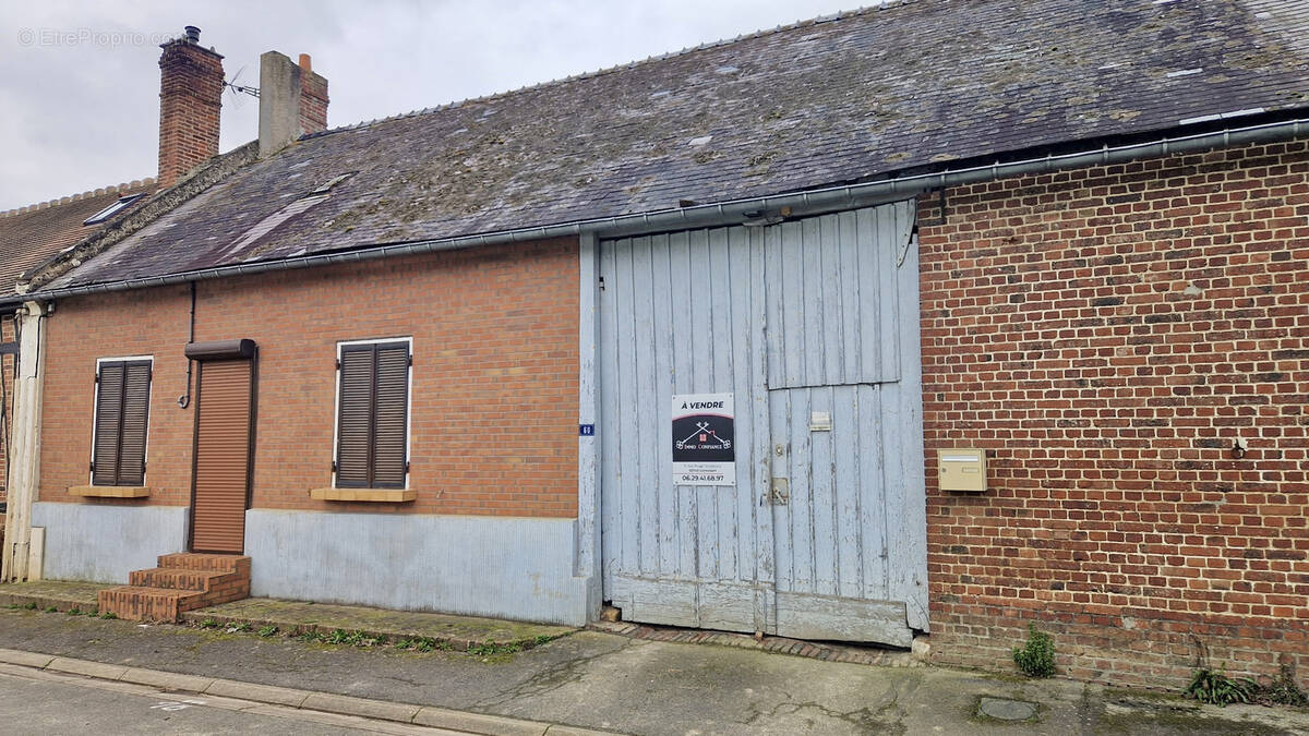 Maison à COIVREL