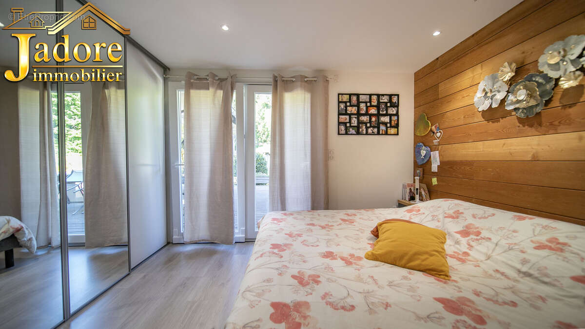 *** TROP TARD *** Maison familiale secteur prisé - photo 7