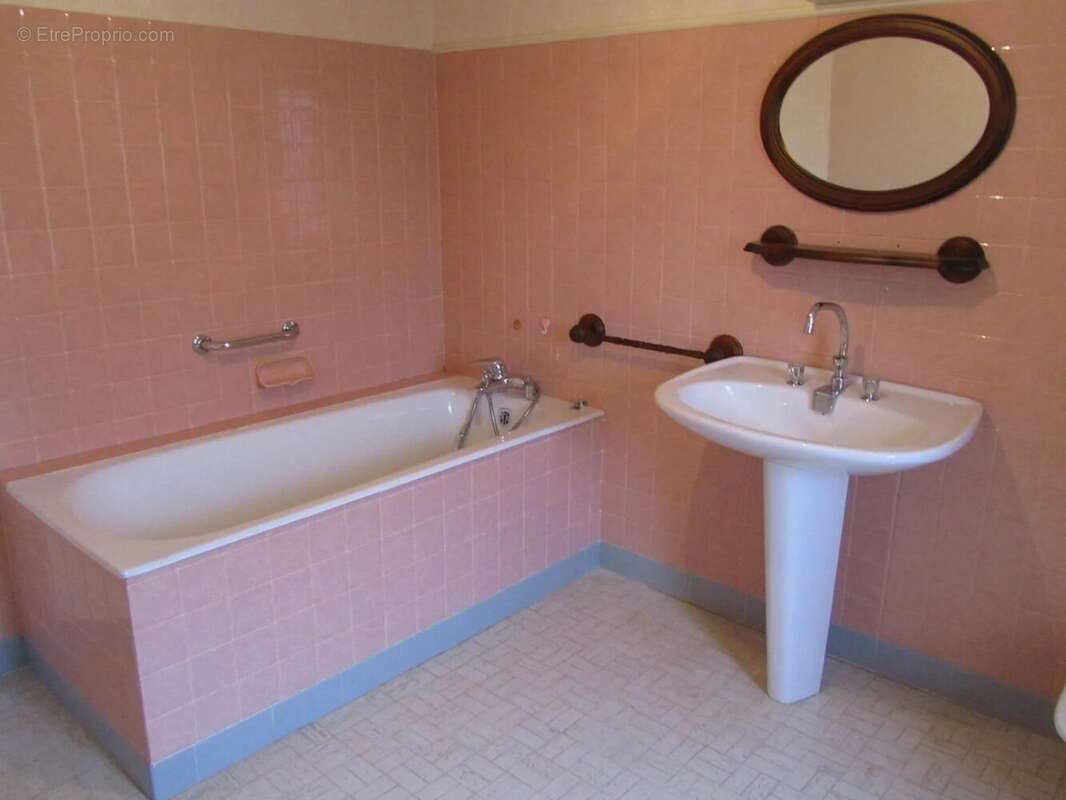 Maison à COSNE-COURS-SUR-LOIRE