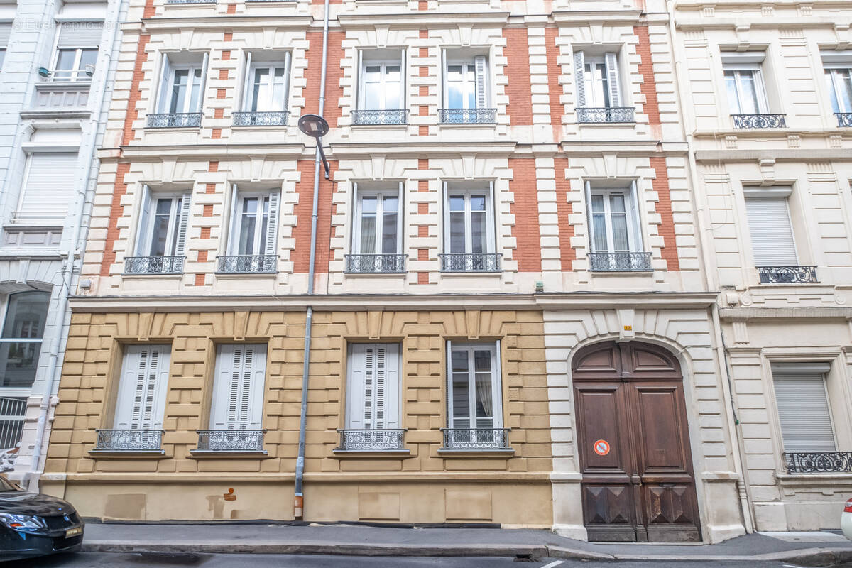 Appartement à SAINT-ETIENNE