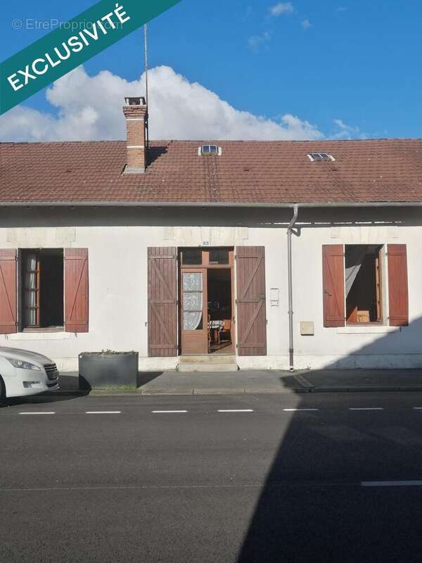Photo 2 - Maison à LUXEY
