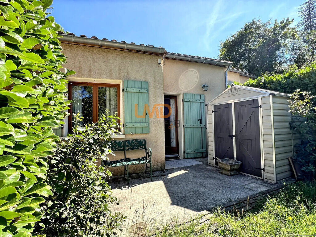 Maison à LABLACHERE