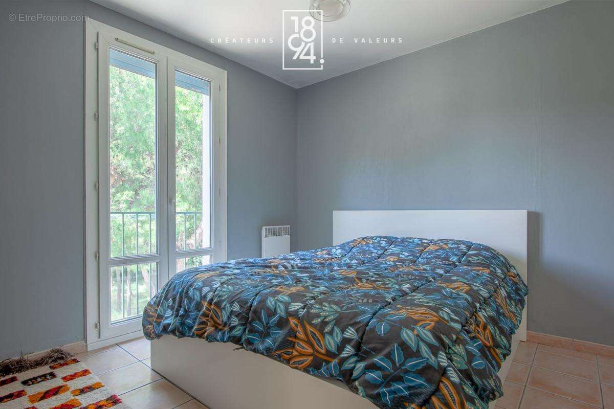 Appartement T4 à vendre Vitrolles (13127)  74 m²  Loggia I Parking Libre - photo 6