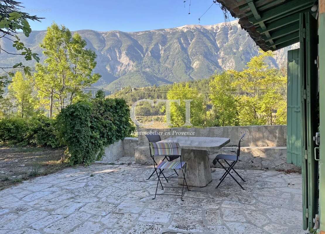 Maison à MONTBRUN-LES-BAINS