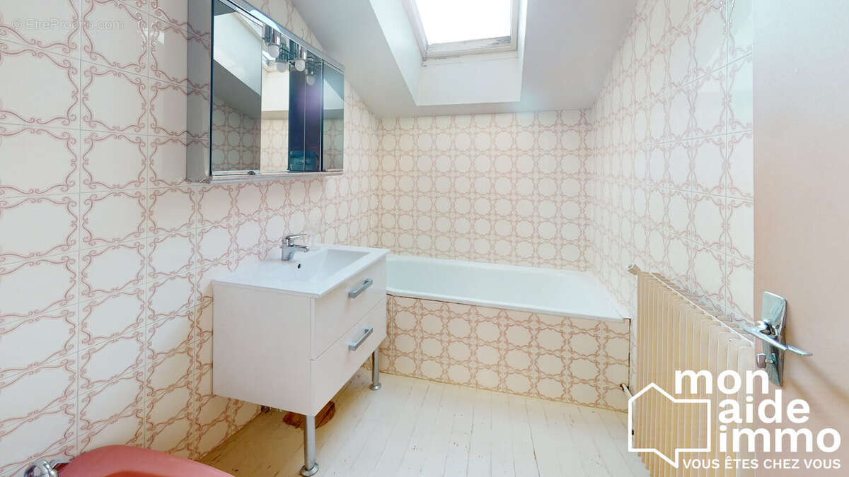 Maison à CASTILLON-LA-BATAILLE