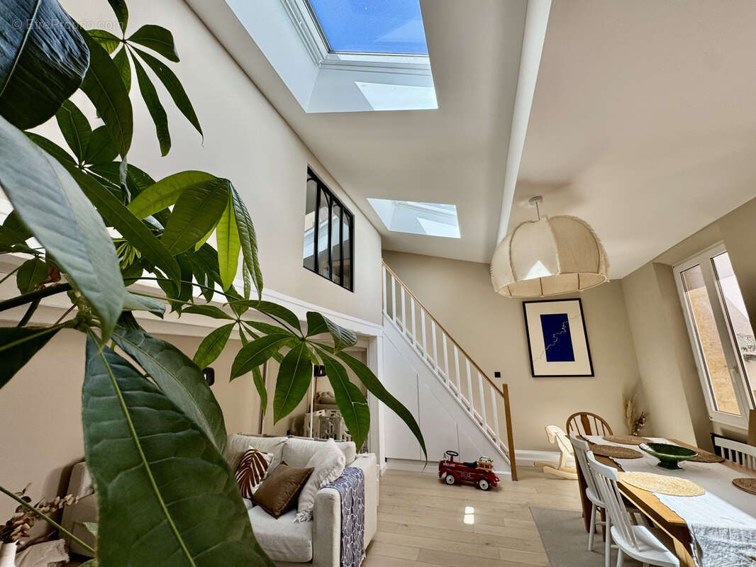 Appartement à MARSEILLE-7E
