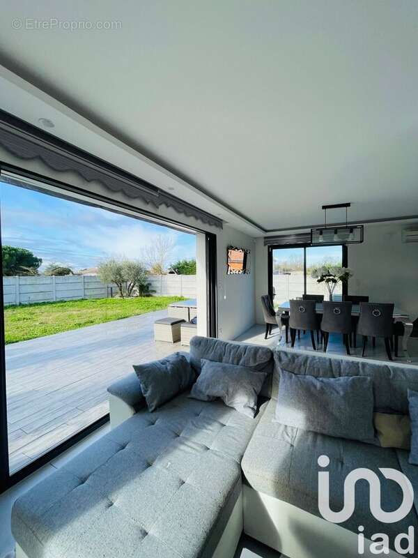 Maison 122 m² à Ambares-Et-Lagrave  - photo 2