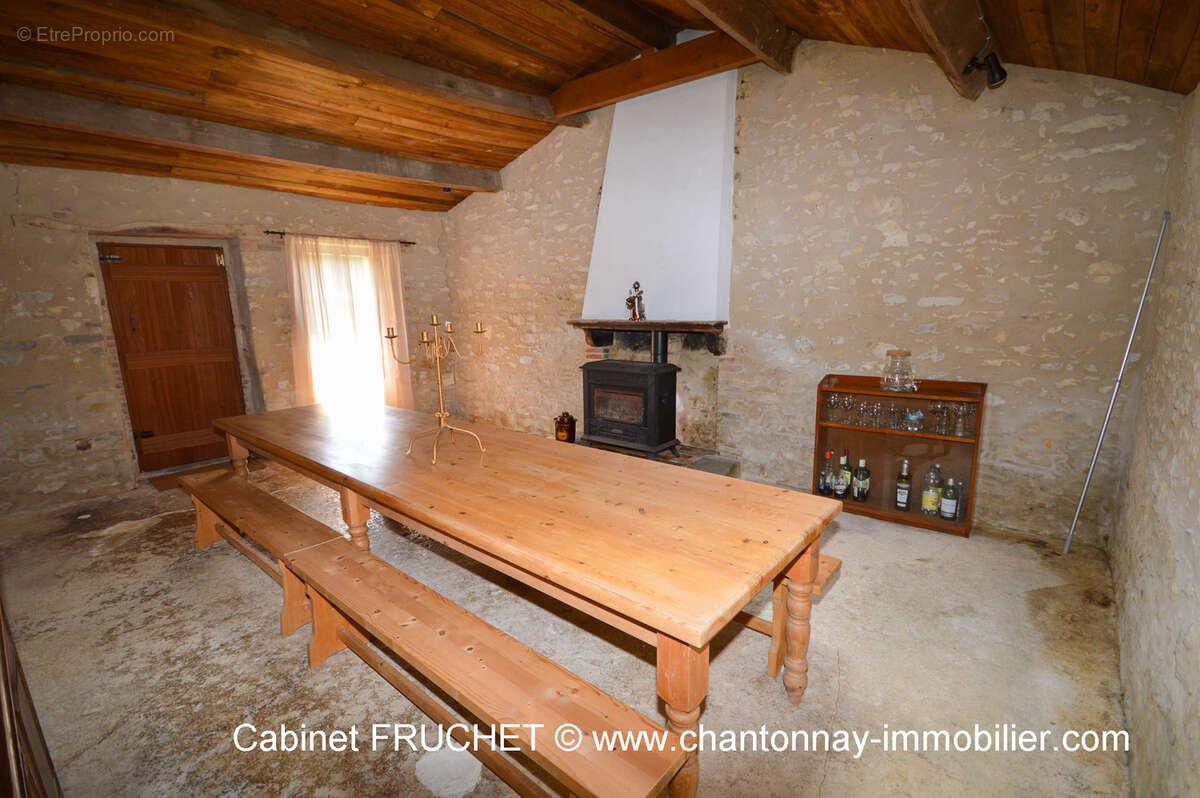 Maison à SAINTE-FLORENCE