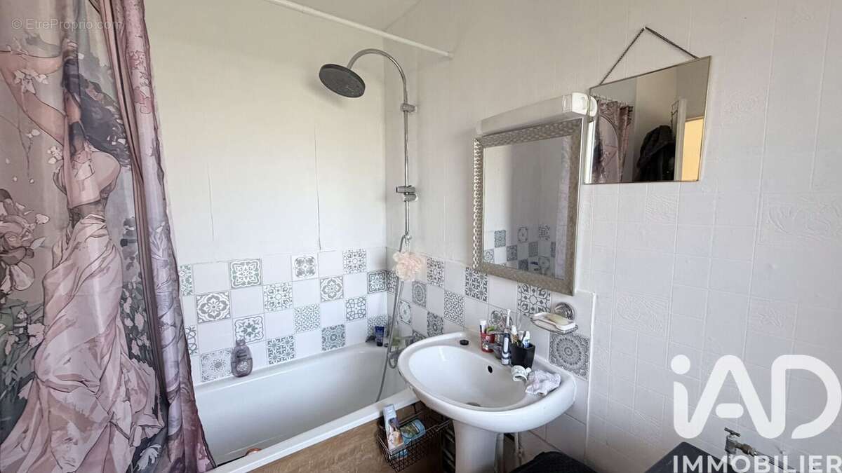 Photo 6 - Maison à GUESNAIN