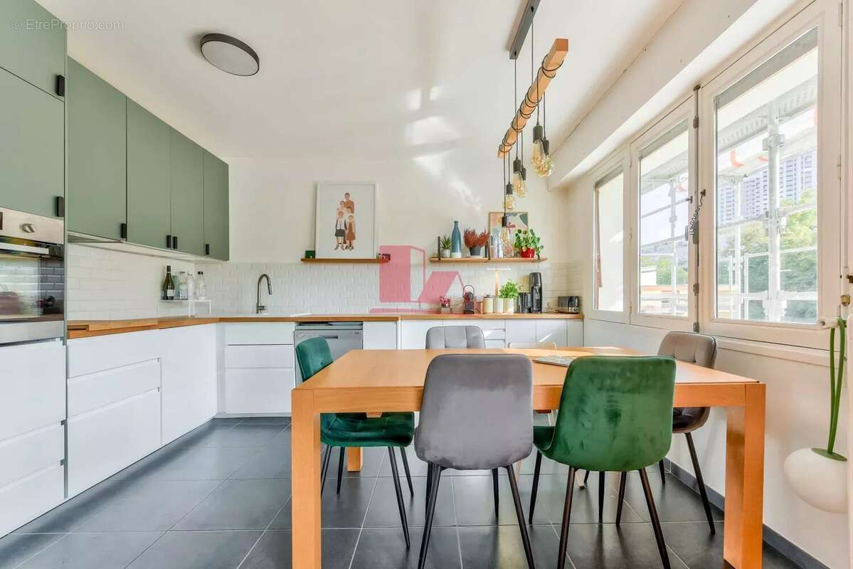 Appartement à ISSY-LES-MOULINEAUX
