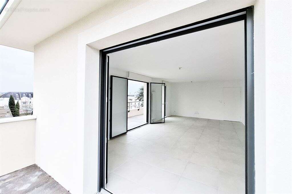 Appartement à SAINT-CYR-SUR-LOIRE