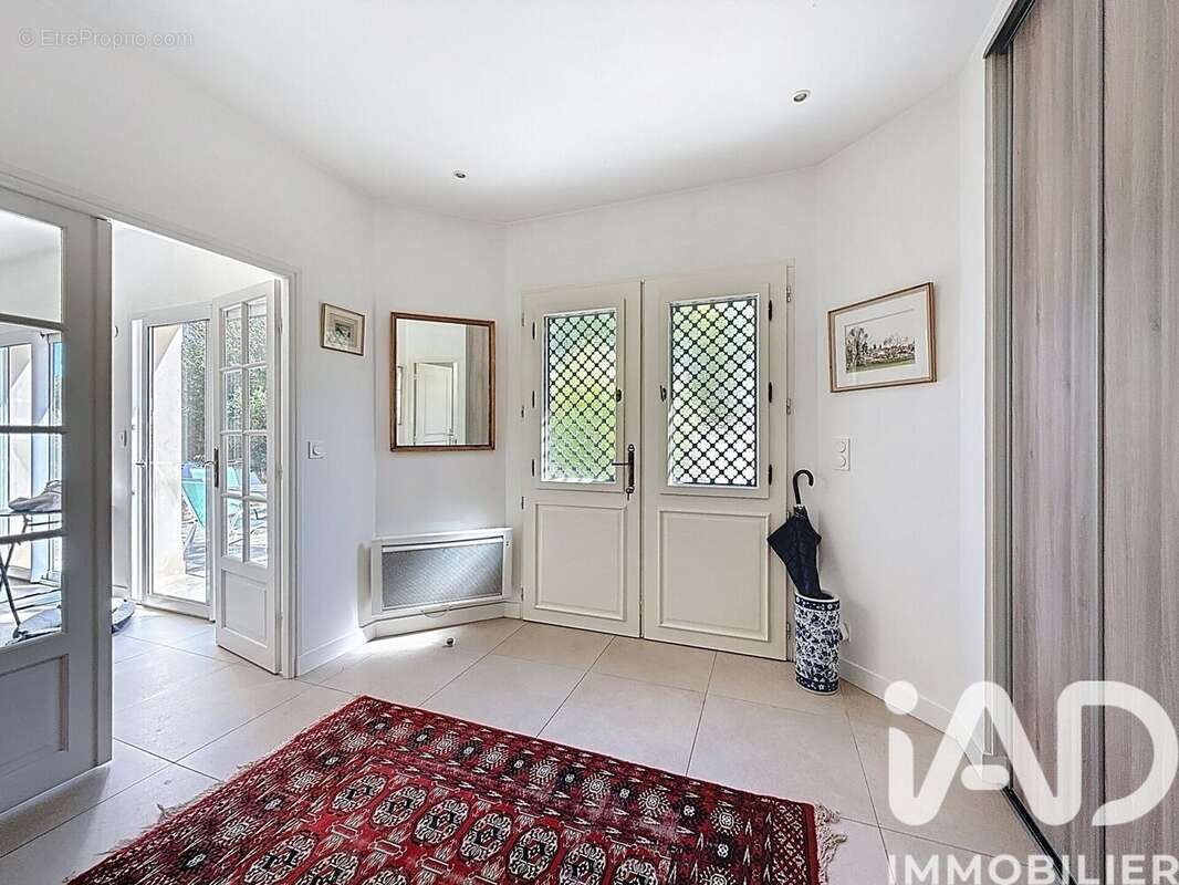 Photo 2 - Maison à POISSY