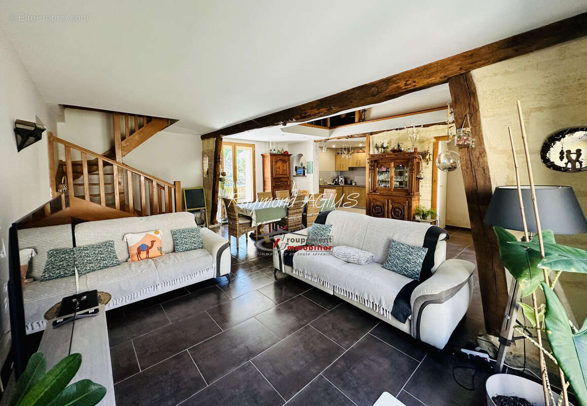 Charmante propriété de village rénovée de 7 chambres avec potentiel de revenus - photo 11