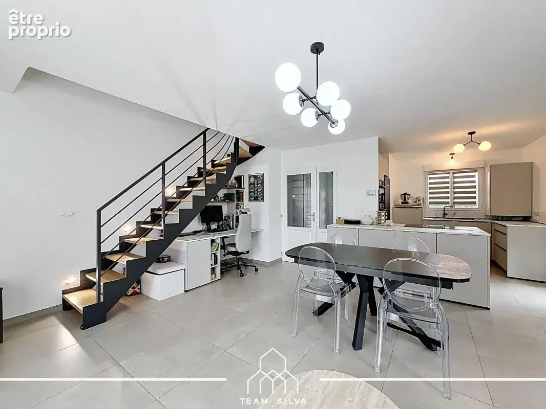 Maison 4 pièces 90 m² à vendre à Ternay (69360) - photo 4