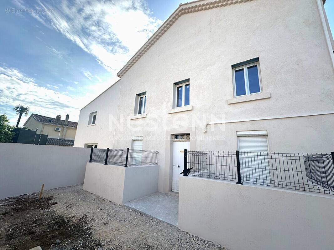 Appartement à LA CRAU