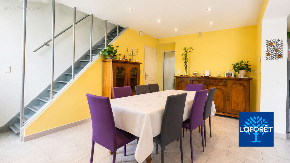 Maison semi plain-pied de 151 m²   4 chambres   Garage   Jardin   Annexe de 25 m²   DPE D   Bruay-sur-l'Escaut - photo 2