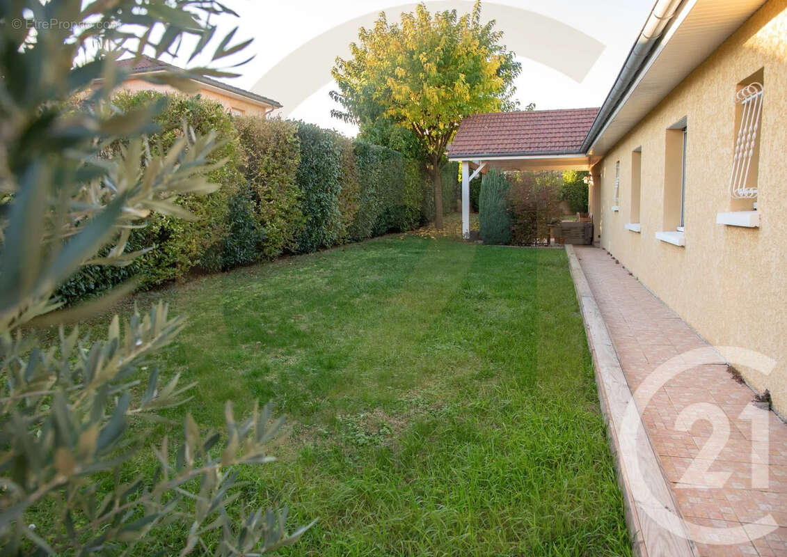 Maison à BOURGOIN-JALLIEU