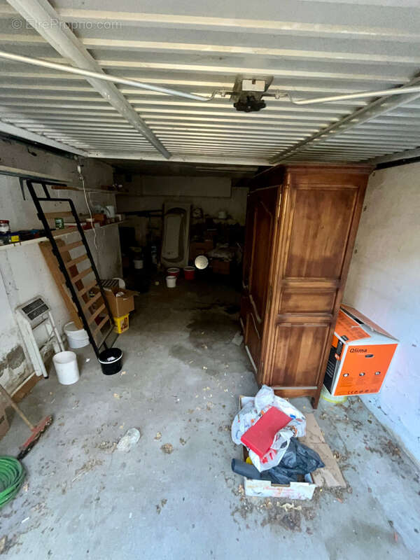 Parking à TASSIN-LA-DEMI-LUNE