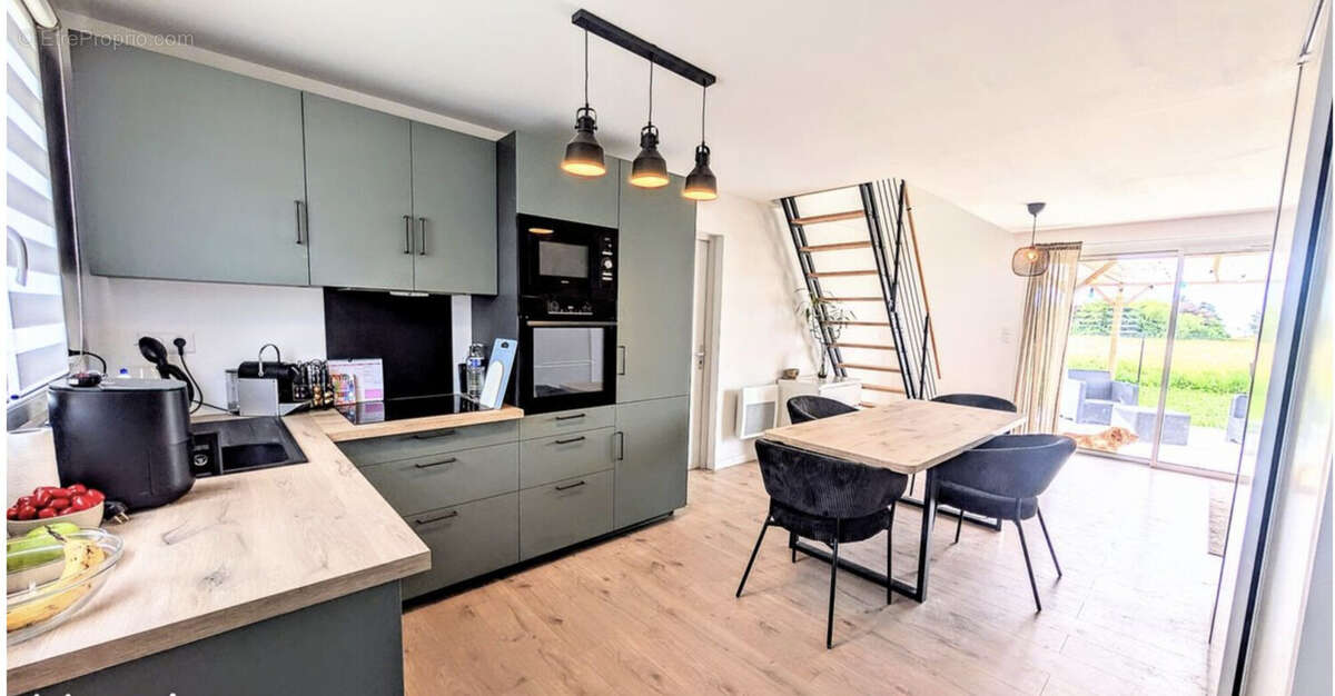Maison 93 m² à Blere  - photo 3