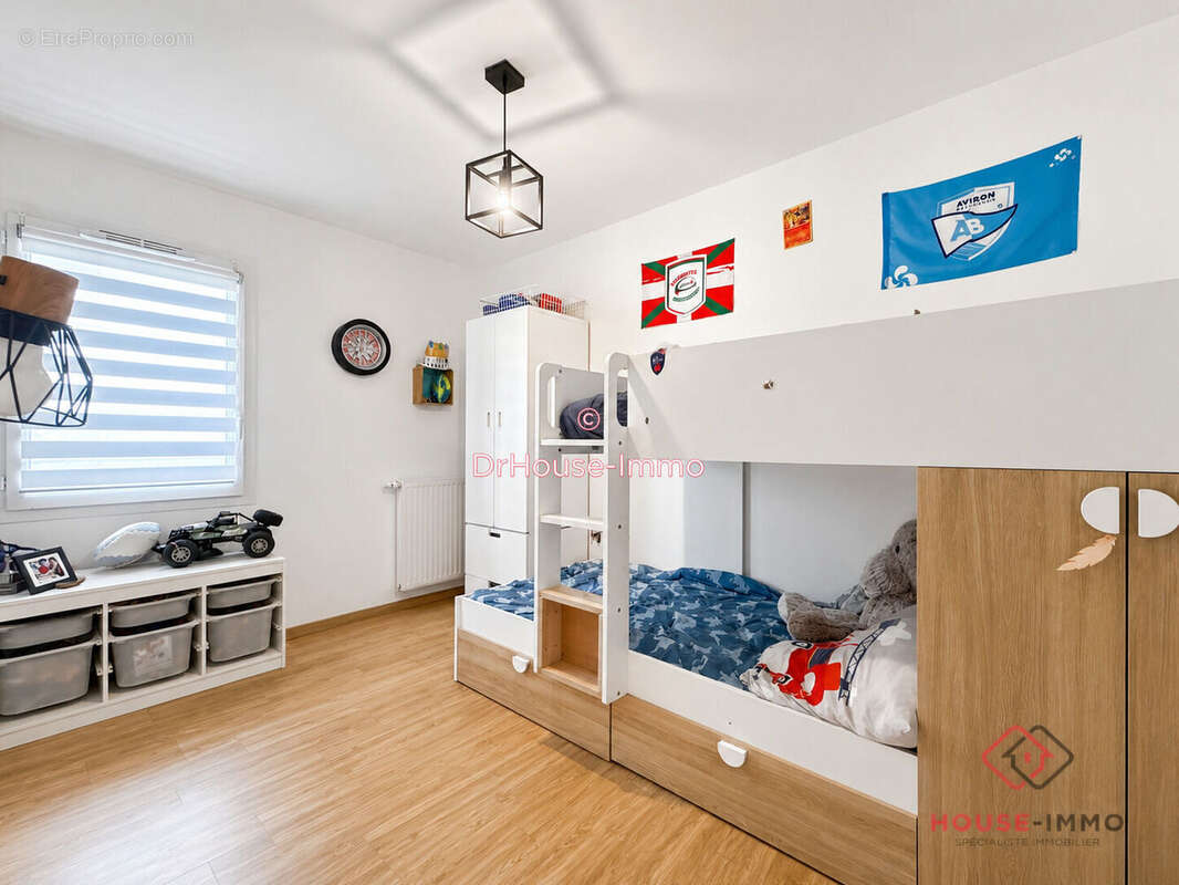 Appartement à USTARITZ