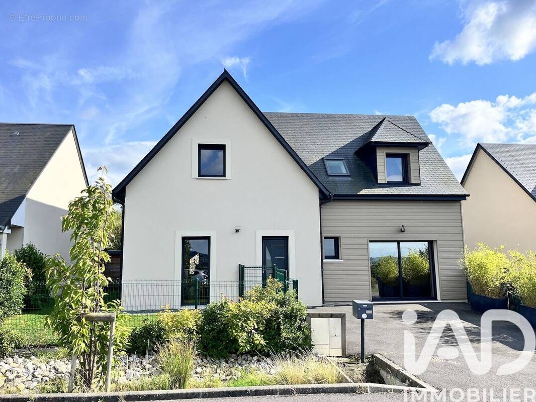 Photo 1 - Maison à PONT-L'EVEQUE